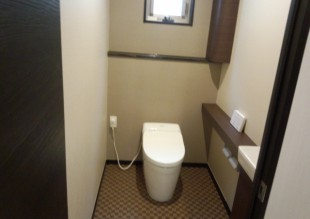 3階住宅内観：トイレ